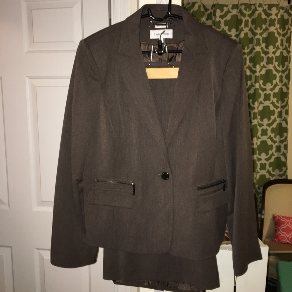 Size 16 Calvin Kline Skirt Suit NWT